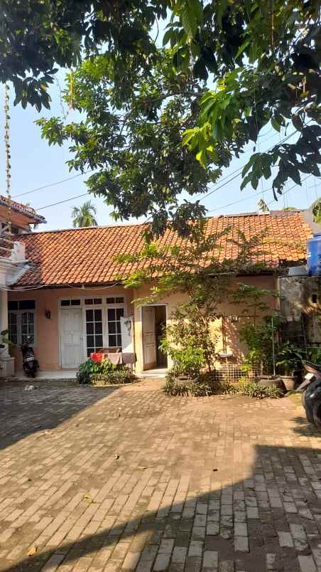 dijual rumah ciputat timur