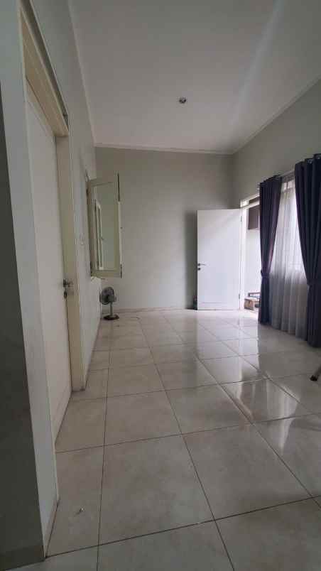 dijual rumah cisaranten kulon