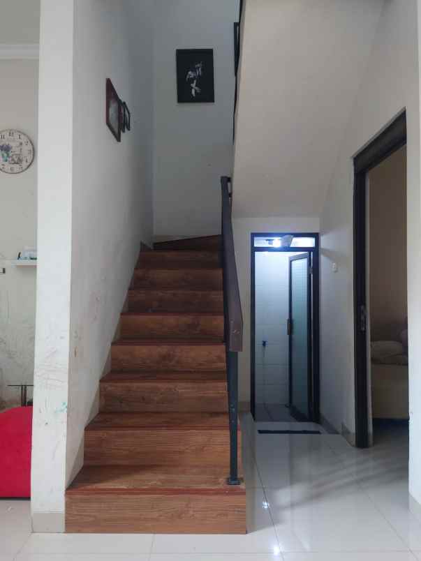 dijual rumah cluster golden pasir impun