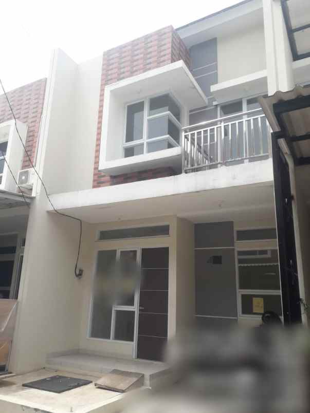 dijual rumah cluster pesona rorotan