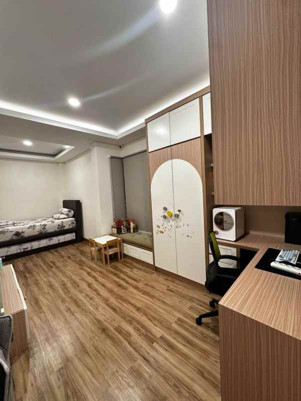 dijual rumah cluster serenade gading