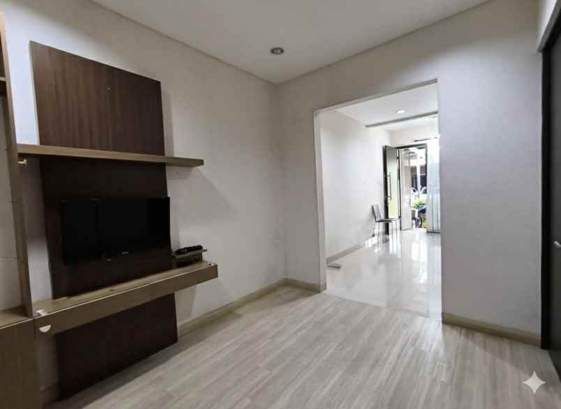 dijual rumah cluster shinano jgc