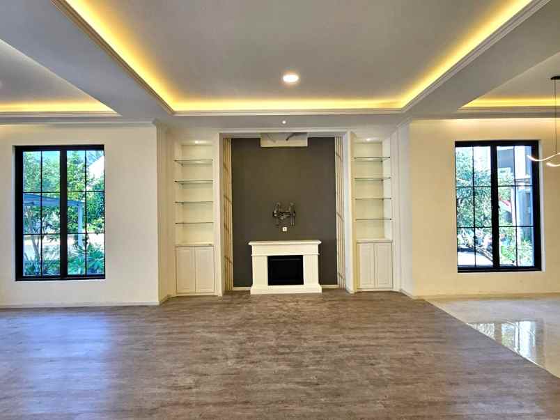 dijual rumah cluster thames jgc jakarta