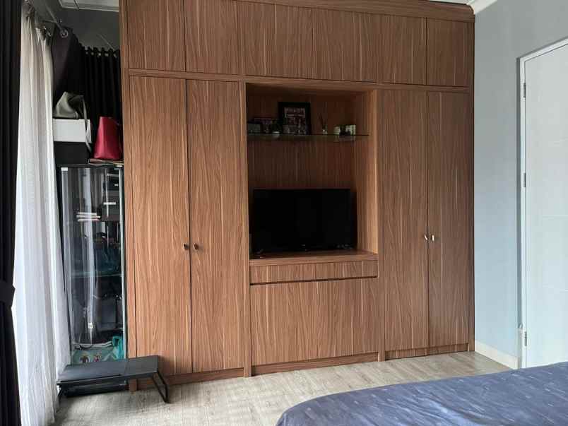 dijual rumah cluster water terrace