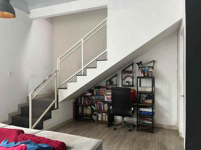 dijual rumah cluster water terrace