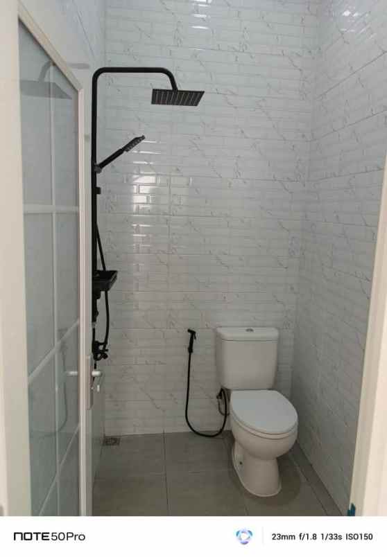 dijual rumah daerah pondok kacang