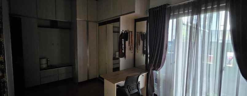 dijual rumah dekat sumarecon bekasi