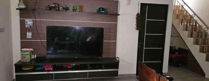 dijual rumah dekat sumarecon bekasi
