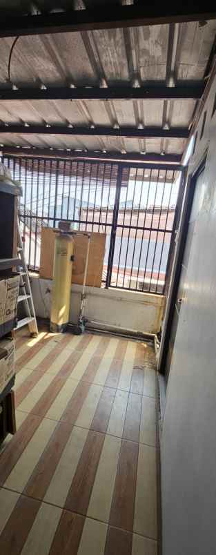 dijual rumah dekat sumarecon bekasi