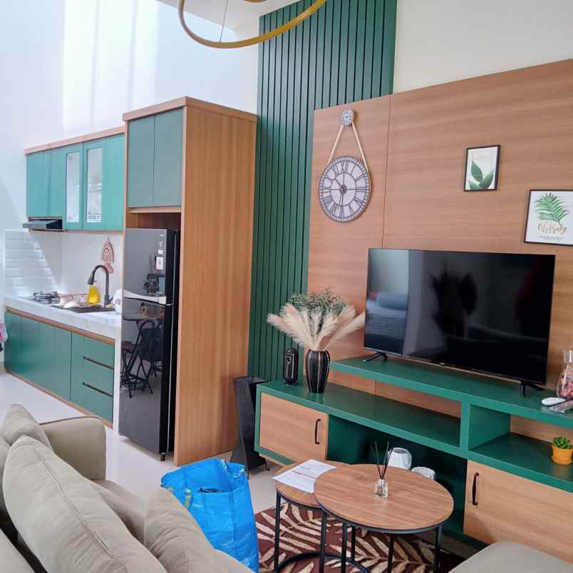 dijual rumah depan gedung baru dprd