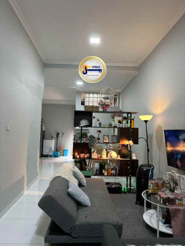 dijual rumah di daerah pulogebang permai