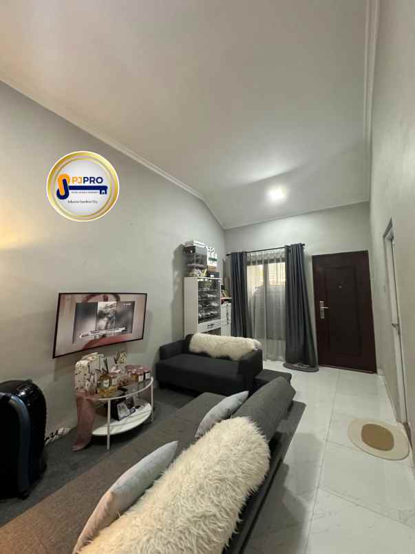 dijual rumah di daerah pulogebang permai