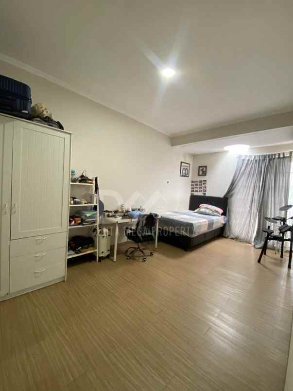 dijual rumah di graha bintaro