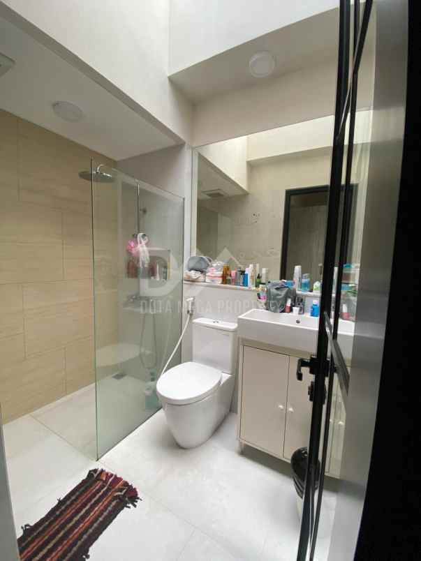 dijual rumah di graha bintaro