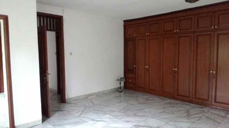 dijual rumah di puri cinere cinere depok jawa barat