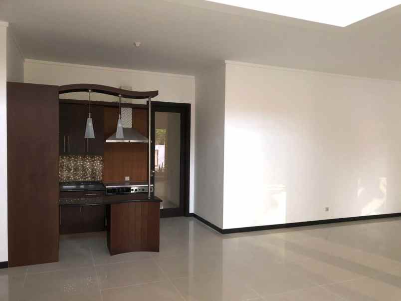 dijual rumah diamond hill citraland
