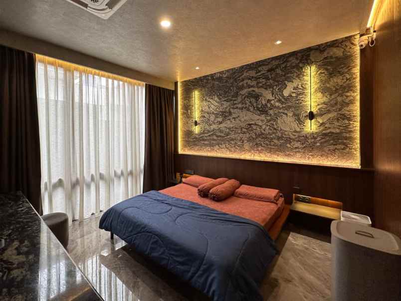 dijual rumah discovery bintaro sektor 9