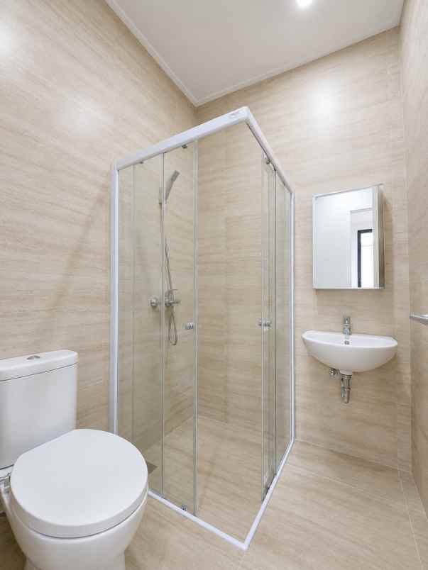 dijual rumah discovery sektor 9 bintaro