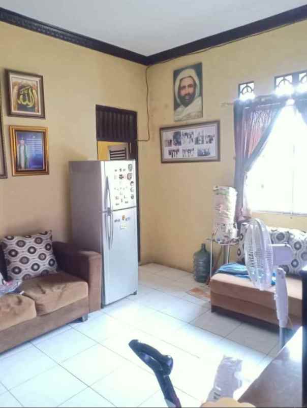 dijual rumah dukuh kramat jati jakarta
