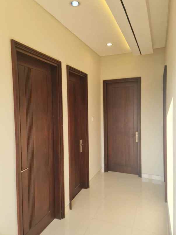 dijual rumah galaxy bumi permai