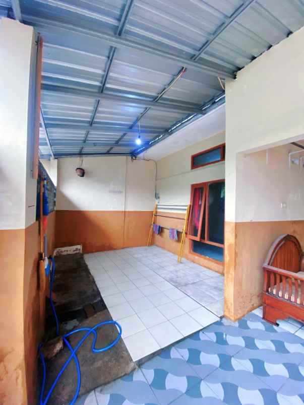 dijual rumah gawanan colomadu karanganyar