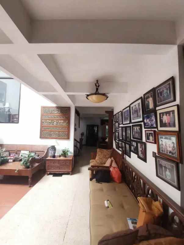 dijual rumah gedung sucofindo jln raya