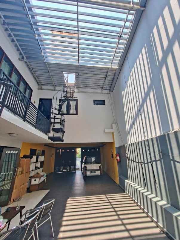 dijual rumah geger kalong setiabudi