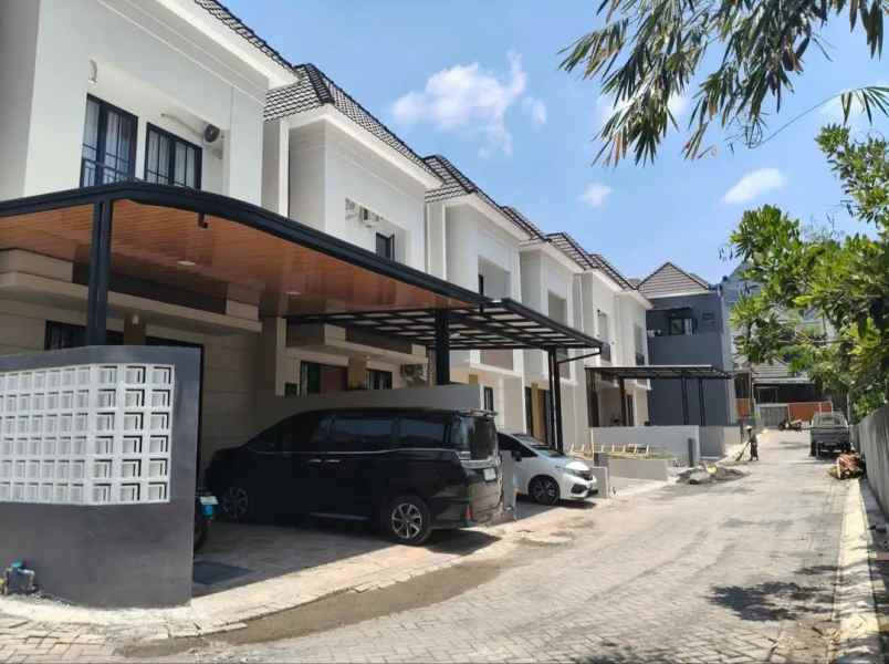 dijual rumah grafika raya