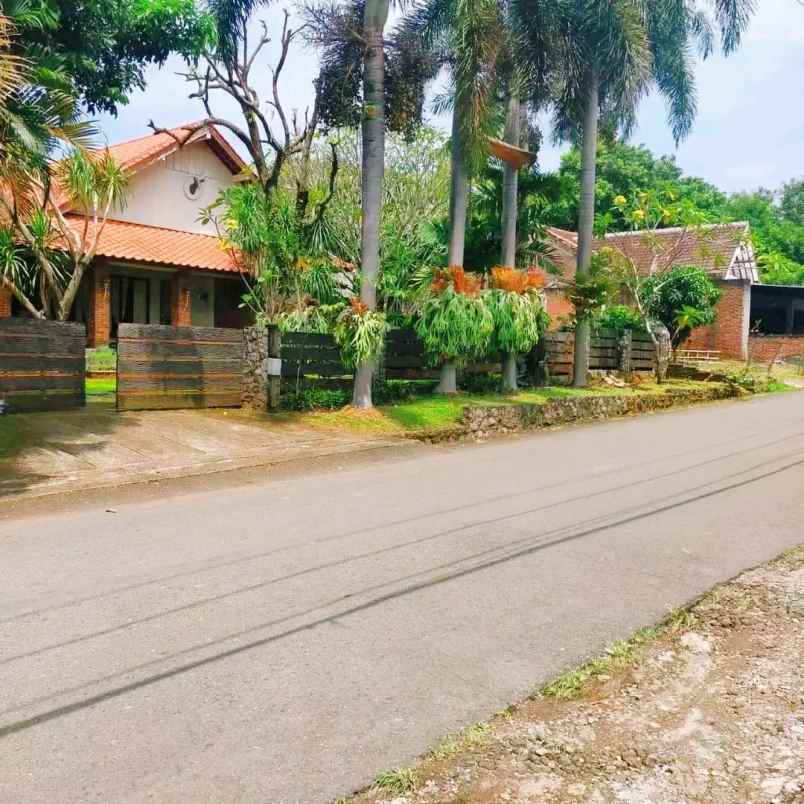 dijual rumah grafika raya banyumanik
