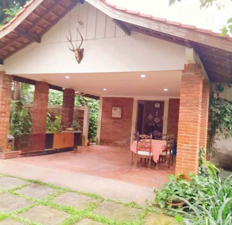 dijual rumah grafika raya banyumanik