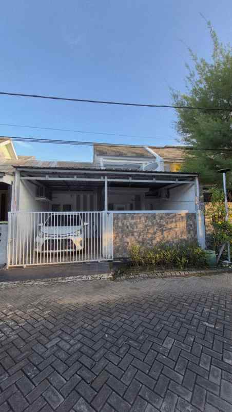 dijual rumah grand semanggi residence
