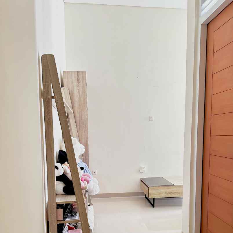 dijual rumah grand sharon residence