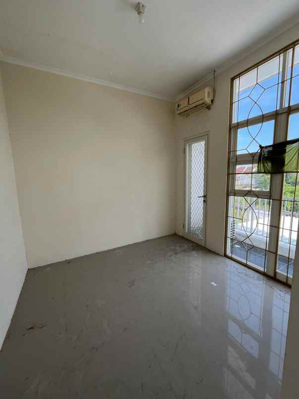 dijual rumah green lake