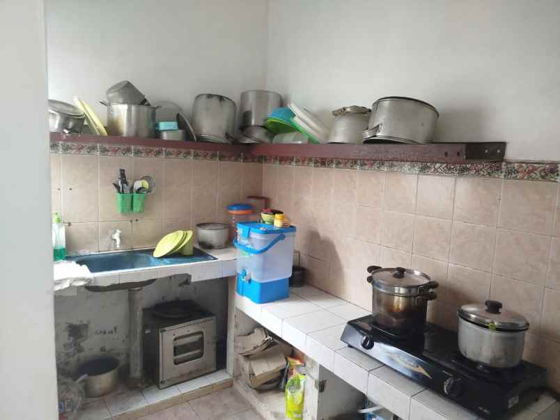 dijual rumah griya kebraon