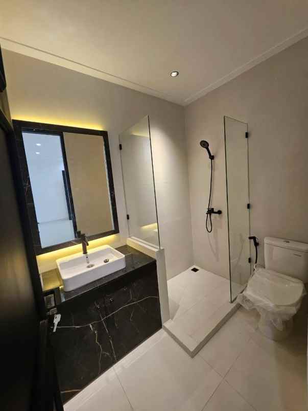 dijual rumah gunung anyar