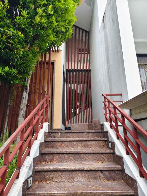 dijual rumah harapan indah cluster asia