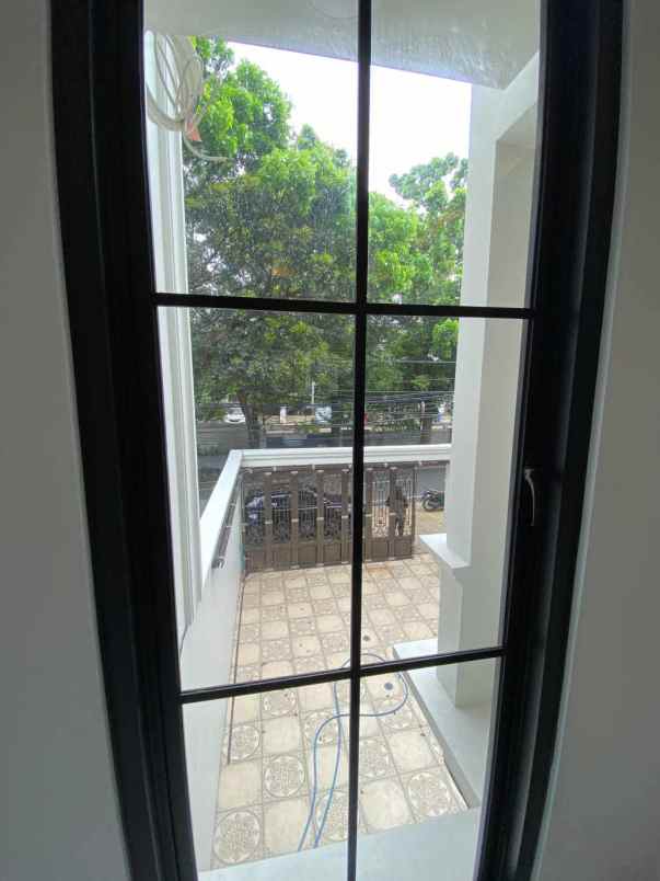 dijual rumah jagakarsa