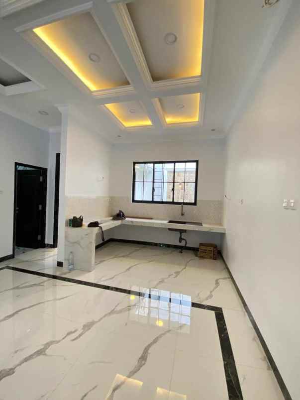 dijual rumah jagakarsa