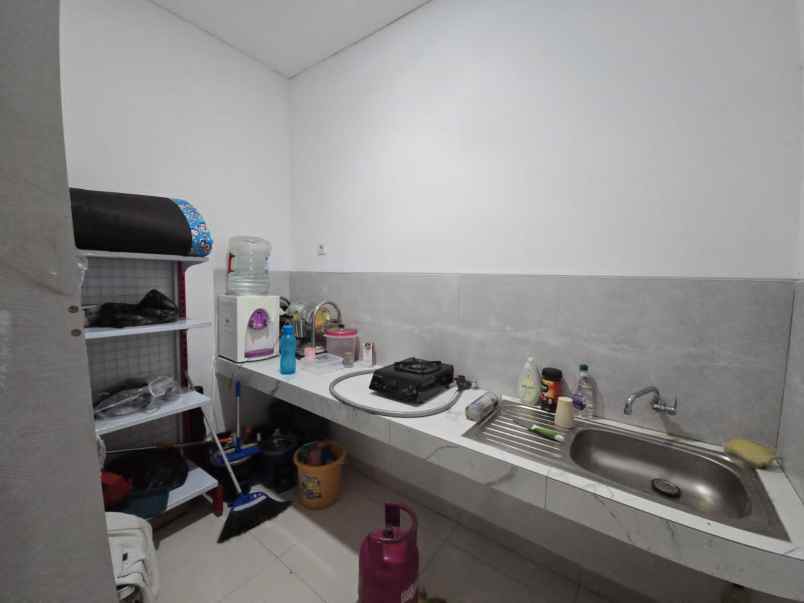 dijual rumah jalan bukit palma classica