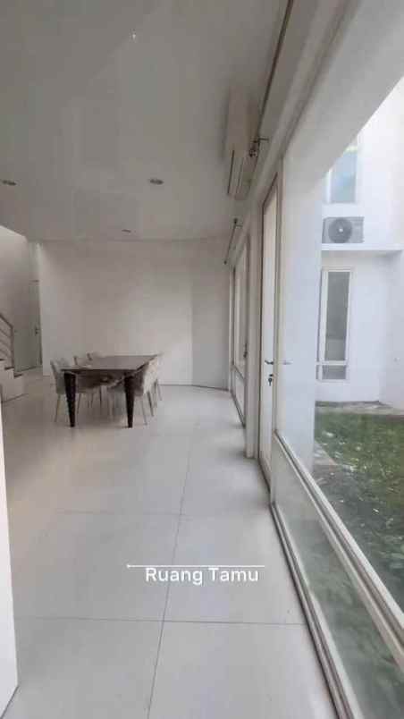 dijual rumah jalan forest mansion