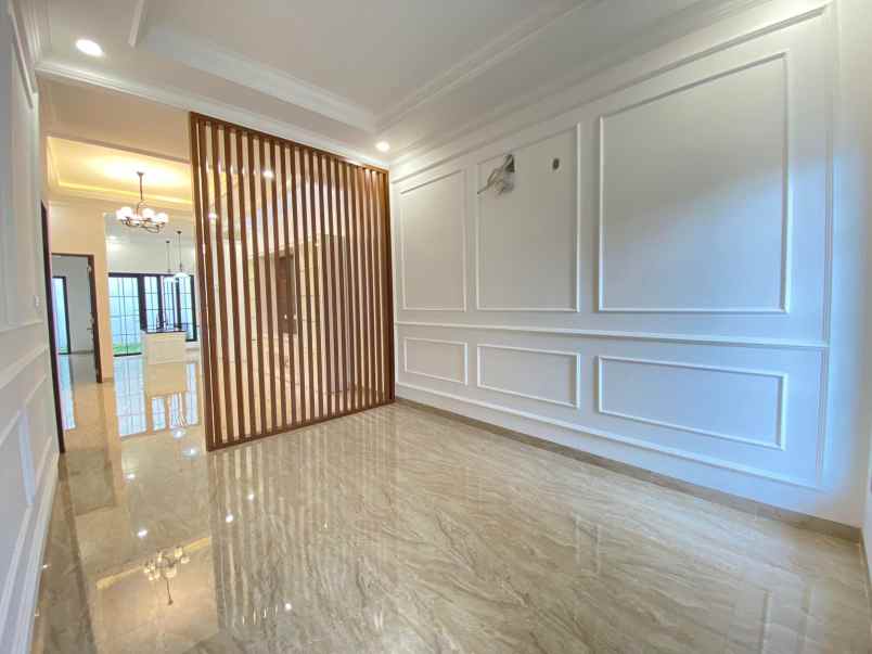 dijual rumah jalan kolonel sugiono