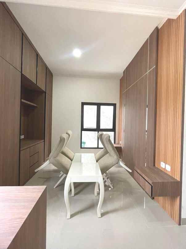 dijual rumah jalan raya pondok cabe