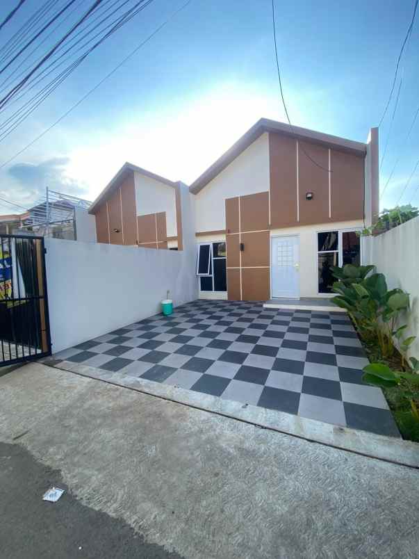 dijual rumah jatibening