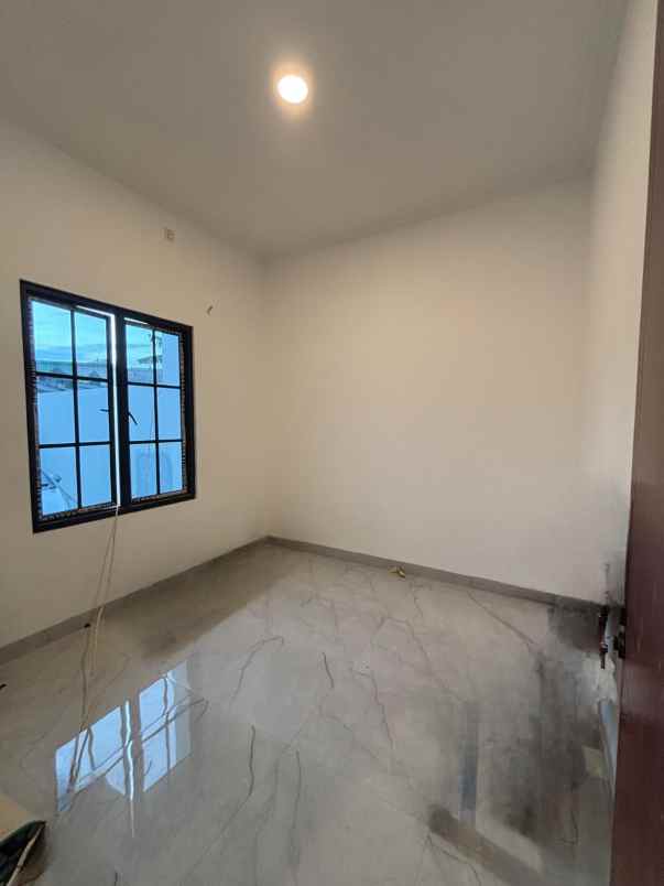 dijual rumah jatiwaringin bekasi