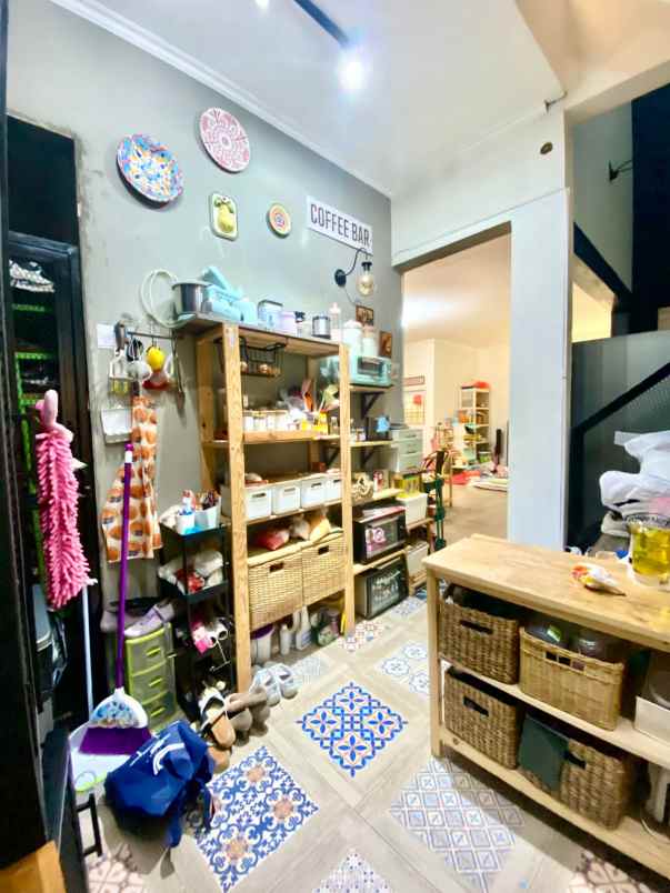 dijual rumah jl banjarsari antapani bandung