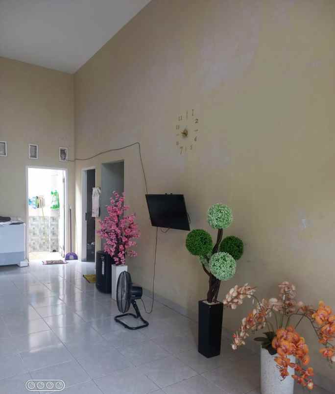 dijual rumah jl bukit barisan