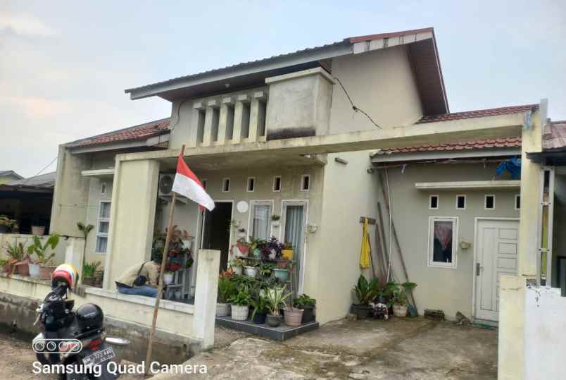 dijual rumah jl bukit barisan