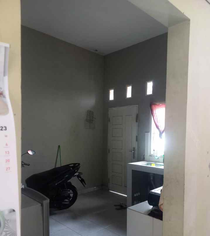 dijual rumah jl bukit barisan