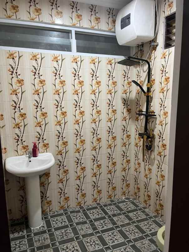 dijual rumah jl cinere raya cinere