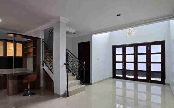 dijual rumah jl cipinang muara duren